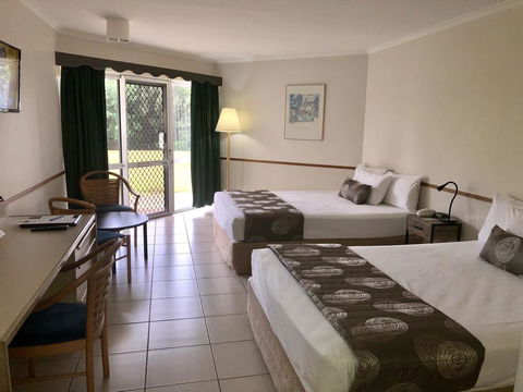 Ocean International Hotel - Australian Directory 1