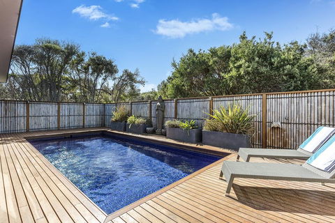Ocean Luxe Retreat Luxury House With Pool, Tennis Court, Fireplace, Walk To Beach - Australian Directory 0