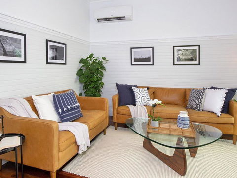 Ocean Mist Cottage - Across From Pet Friendly Beach - Australian Directory 0