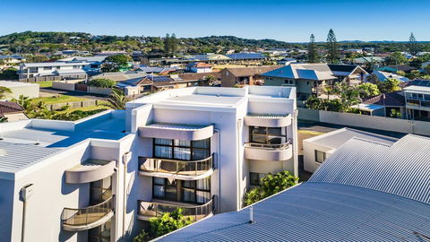 OCEAN WAVES - WiFi - Australian Directory 0
