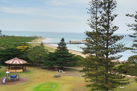 Ozone Tower - Australian Directory 2