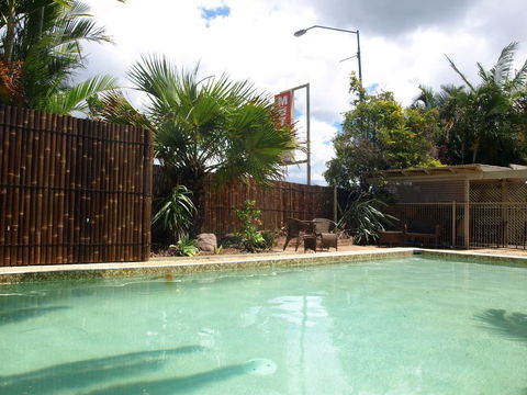 Pacific Paradise Airport Motel - Australian Directory 3