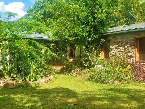 Palm Grove Rainforest Retreat - Australian Directory 0