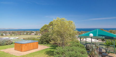 Panorama - 7 Stacey Drive - Australian Directory 1