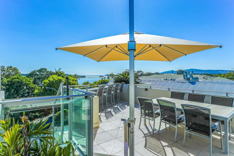 Panoramic River And Ocean Views, Noosaville - Australian Directory 2