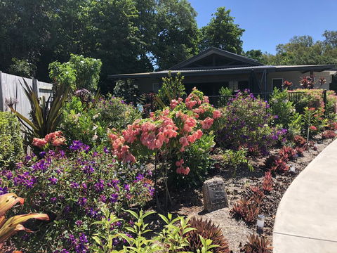 Paradise Retreat - Australian Directory 0