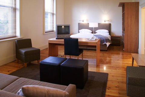 Park Hotel - Australian Directory 1