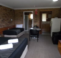 Park House Motor Inn - Australian Directory