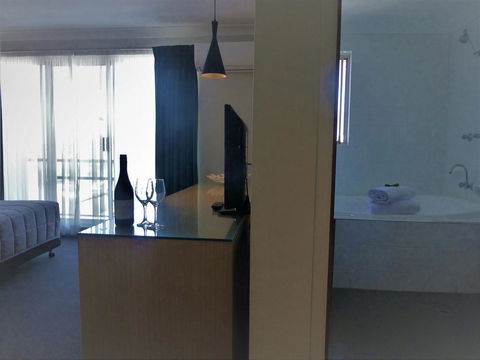 Park Ridge Retreat - Australian Directory 2