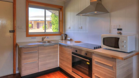 Parsons Bay Retreat - Australian Directory 2