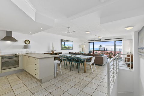 Peaceful Domani, Sunshine Beach - Australian Directory 1