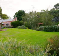 Pear Tree Hollow - Australian Directory