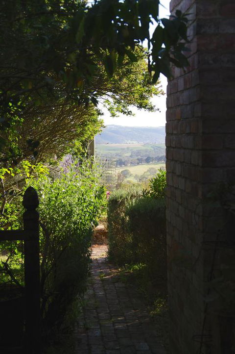 Pear Tree Hollow - Australian Directory 3