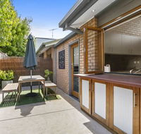 Pearl Seaside - Australian Directory