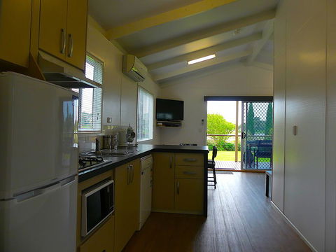 Pelican Waters Holiday Park - Australian Directory 1