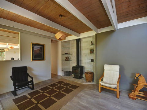 Pet Friendly - Large 4 Bedroom Home - Australian Directory 0
