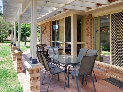 Pet Friendly - SeaWest - Australian Directory 2