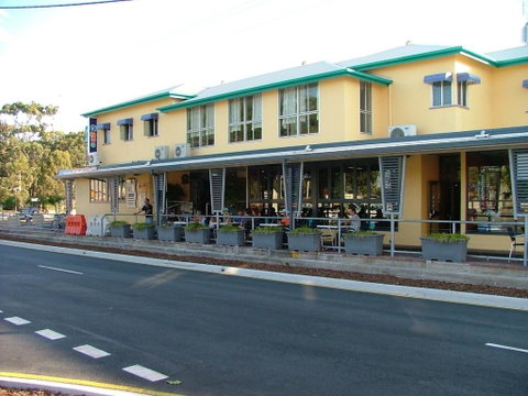 Pet Friendly Home Walking Distance To Surf Beach - North St, Woorim - Australian Directory 1