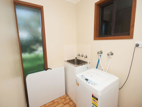 Pet Friendly On Pelican - Close To Myall River - Australian Directory 3