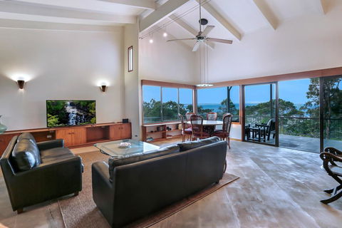 Picture Perfect Views, Noosa Heads - Australian Directory 1