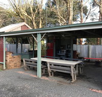 Pinewood Caravan Park - Australian Directory