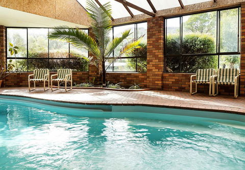 Pinnacle Holiday Lodge - Australian Directory 0