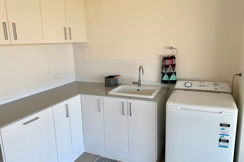 Pinnacle Retreat - Australian Directory 3