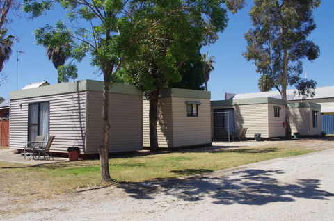 Pioneer Tourist Park - Australian Directory 2