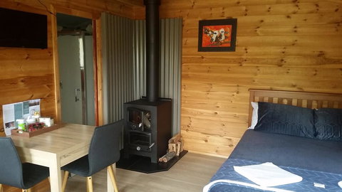 Pleasant Mountain Retreat - Australian Directory 2