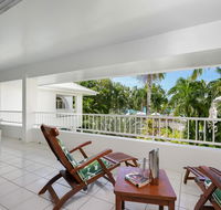 Poolside Apt in Alamanda Beachfront Resort 88 - Australian Directory