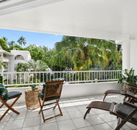 Poolside Apt. In Alamanda Beachfront Resort 56 - Australian Directory