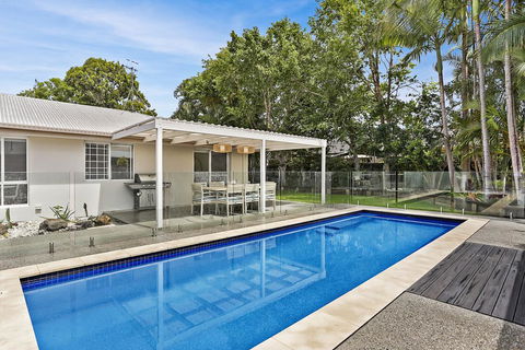 Poolside Noosa Oasis - Pet Friendly - Australian Directory 0