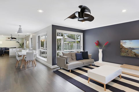 Poolside Noosa Oasis - Pet Friendly - Australian Directory 2