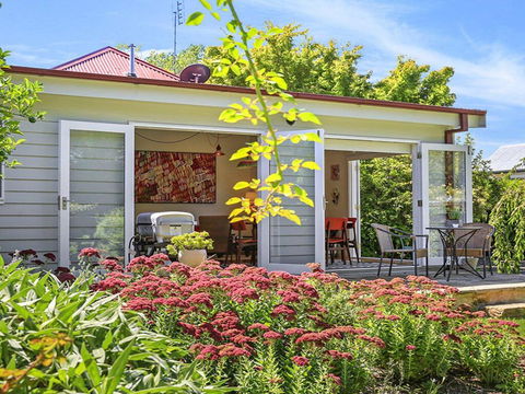 Poppy Cottage-delightful Pet Friendly Weatherboard - Australian Directory 0
