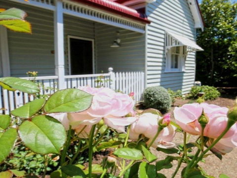 Poppy Cottage-delightful Pet Friendly Weatherboard - Australian Directory 1