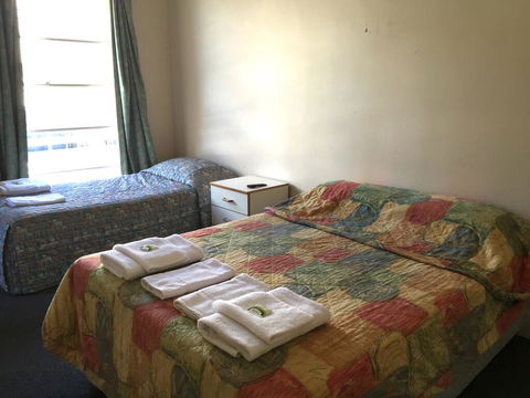 Port Macquarie Hotel - Australian Directory 3