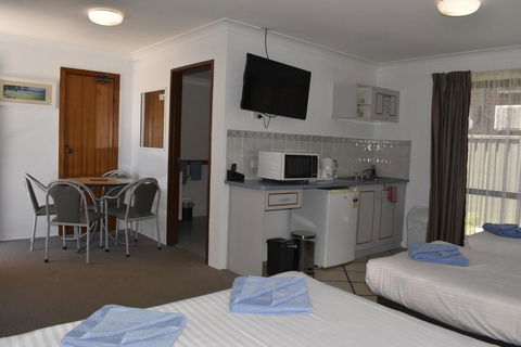 Port O'Call Motel - Australian Directory 3