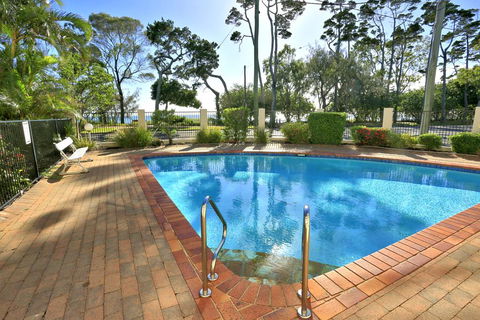 Position Perfect - Australian Directory 2