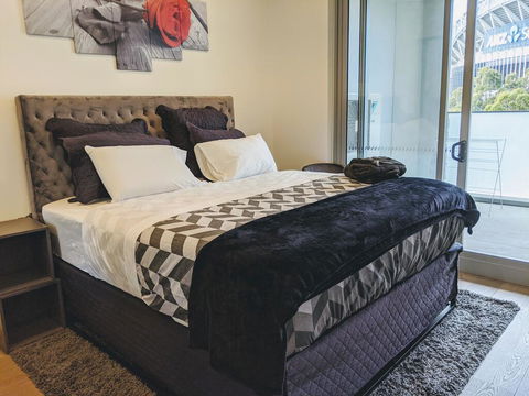 Presidential 3-bed 2-bath, Balcony, With Pool Included - Australian Directory 2