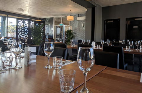 Prince Of Wales Hotel - Australian Directory 2