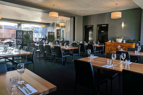 Prince Of Wales Hotel - Australian Directory 1