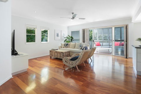 Privacy By The River, Noosaville - Australian Directory 1