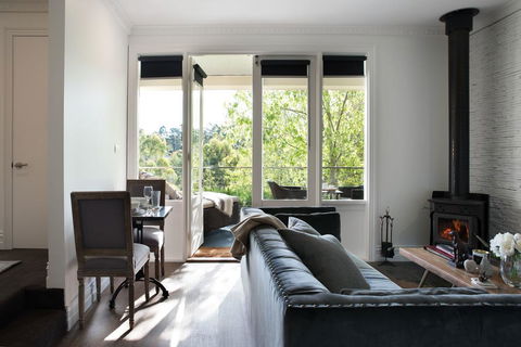 Provence Spa Villa 2 - Australian Directory 1