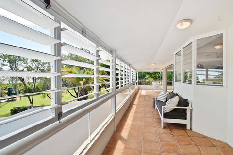 Pura Vida - Australian Directory 3