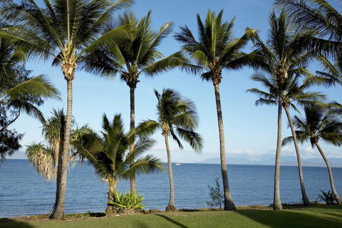 Pure Magnetic Villa 3 - Australian Directory 2