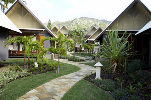 Pure Magnetic Villa 8 - Australian Directory 0