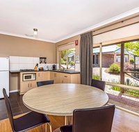 Quality Apartments Banksia Gardens - Australian Directory