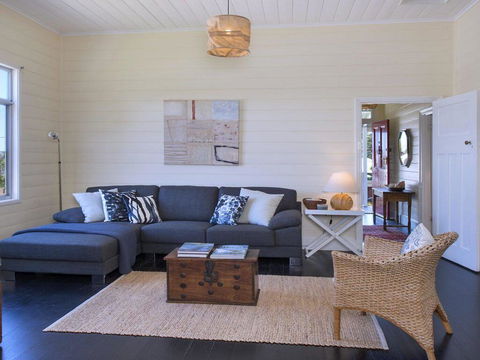 Quarryman's Cottage - Country Style In Town - Australian Directory 2