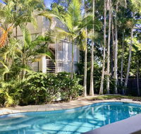 Quiet Oasis Apartment with Rooftop Spa - Australian Directory