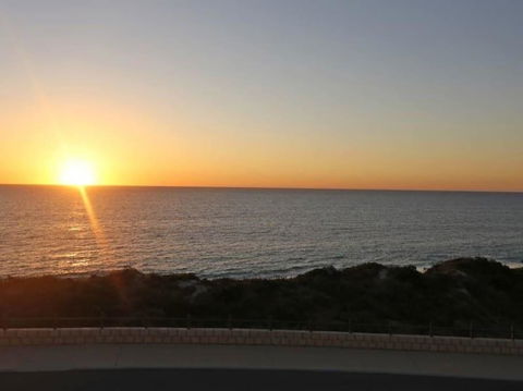 Quinns Beach Stay One - Australian Directory 0